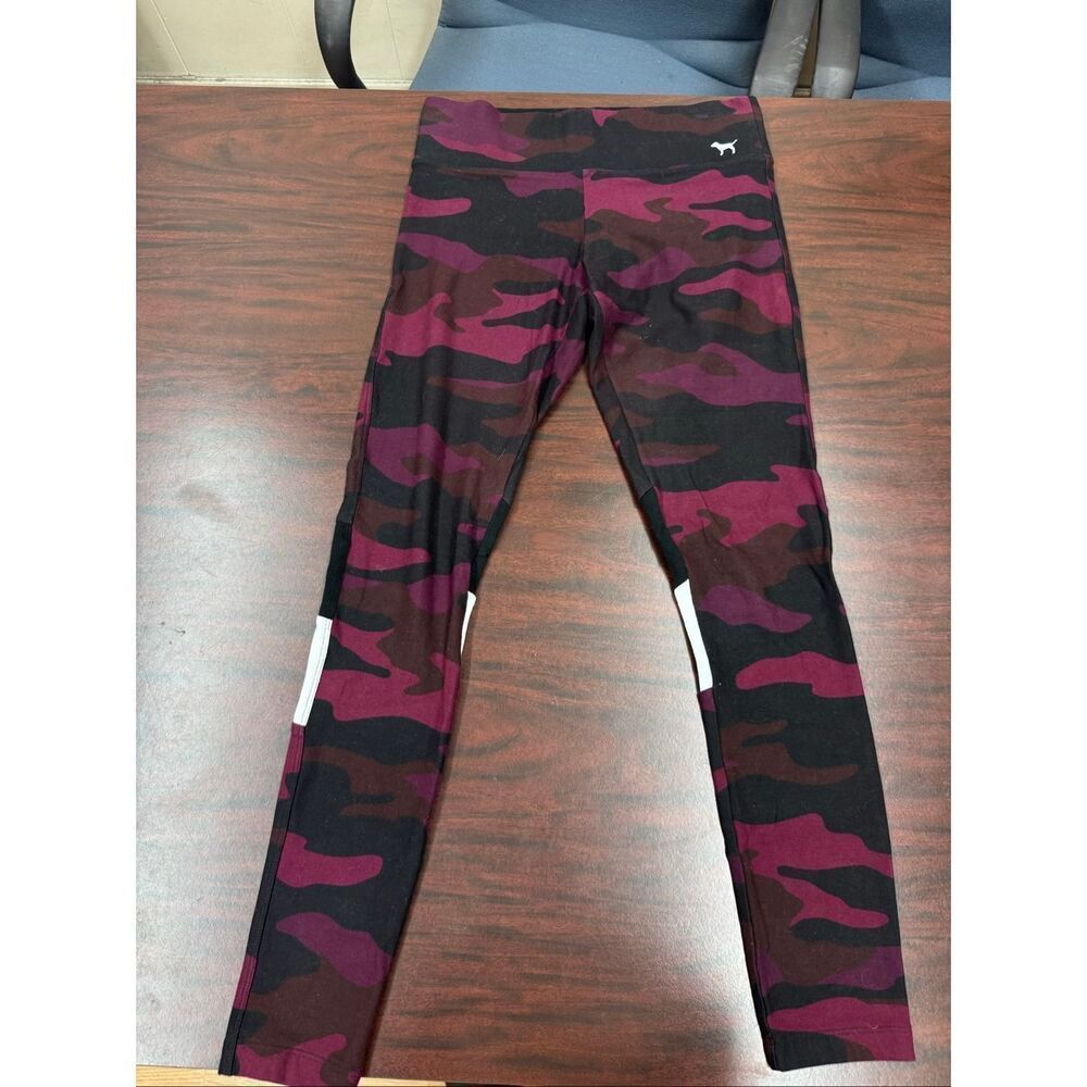 PINk Victoria’s Secret Camouflage Yoga Leggings Size Small